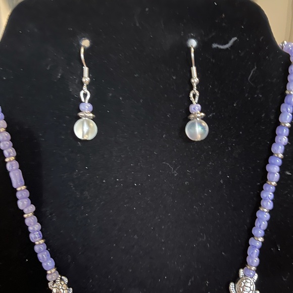 Turtle necklace with matching earrings - Picture 3 of 3